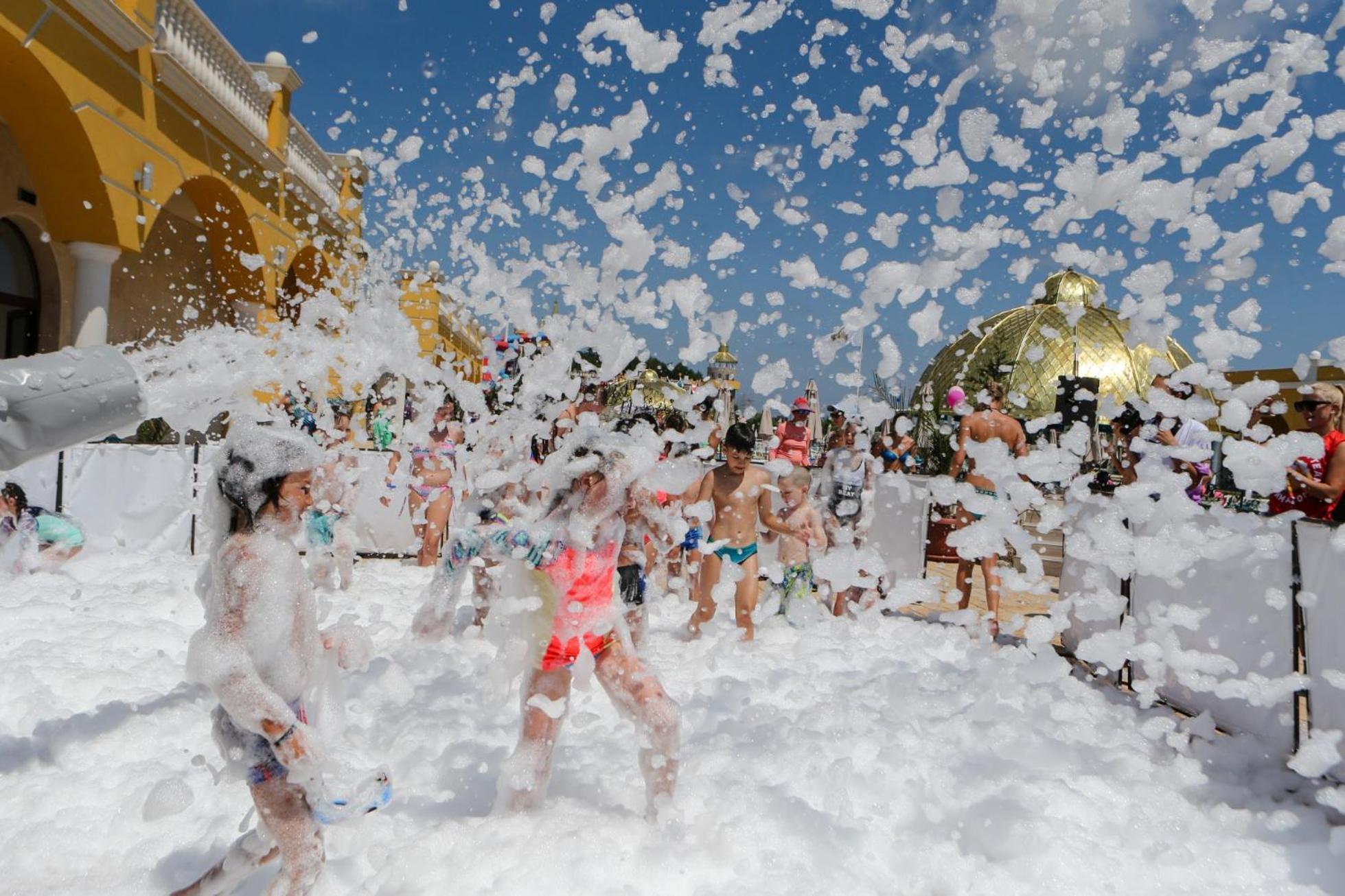 Kаравани Дрийм Къмпинг Гардения Hotel Kiten  Bagian luar foto